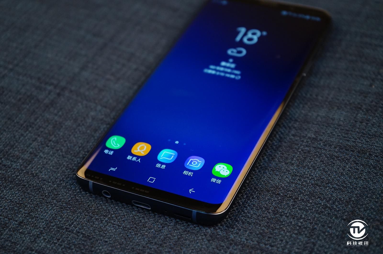 super amoled屏幕增加了自适应对比度增强功能,让强光下的使用体验更