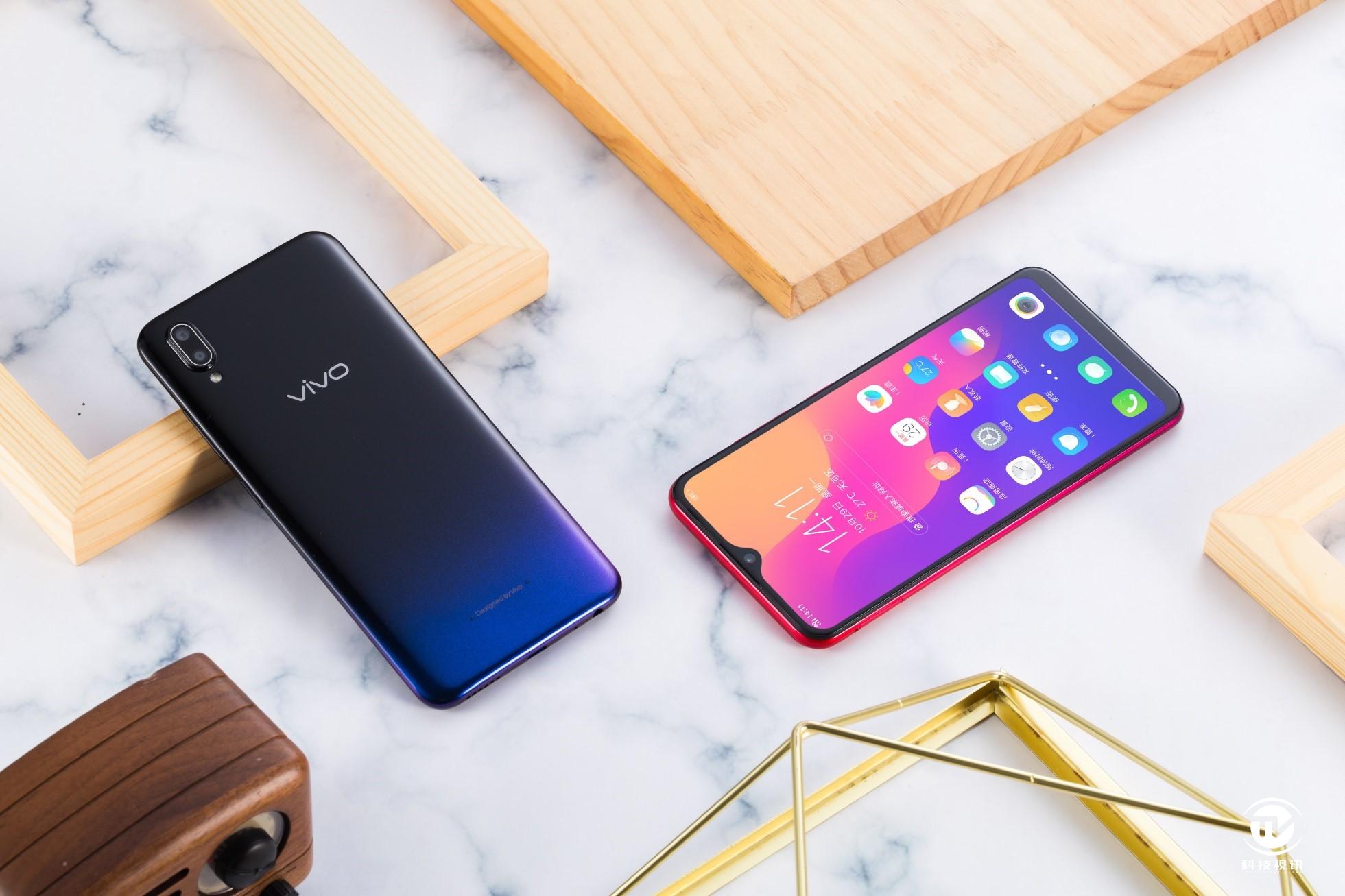 vivo y93真机图赏:灵动水滴屏 3d镜面设计,千元颜