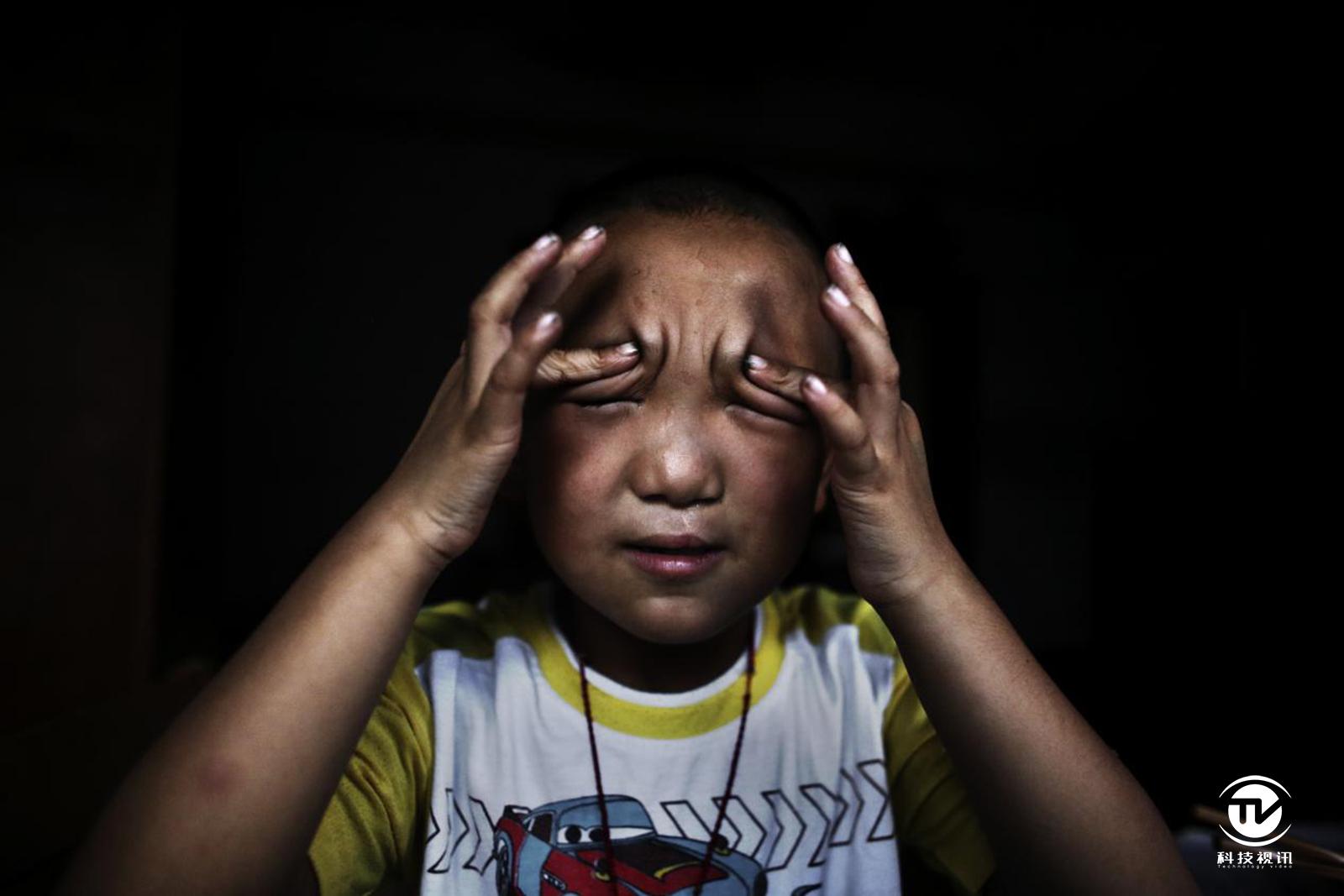 快速抓拍忠实记录 表达真实与客观